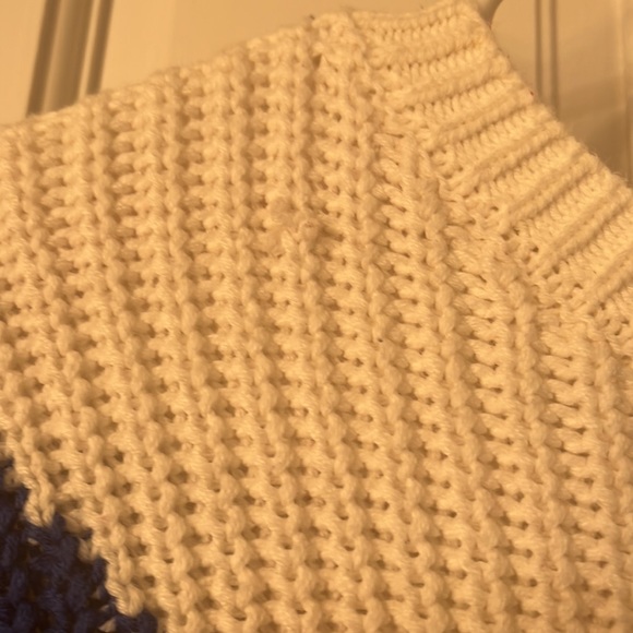 Time and Tru large knitted sweater - Picture 2 of 4